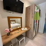 Sea Side Apartments & Studios-Renovated Διαμέρισμα