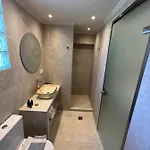 Sea Side Apartments & Studios-Renovated Planos