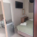 Sea Side Apartments & Studios-Renovated Planos
