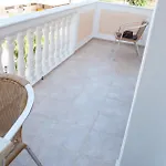 Sea Side Apartments & Studios-Renovated Apartament