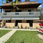 海滨一室公寓酒店 *