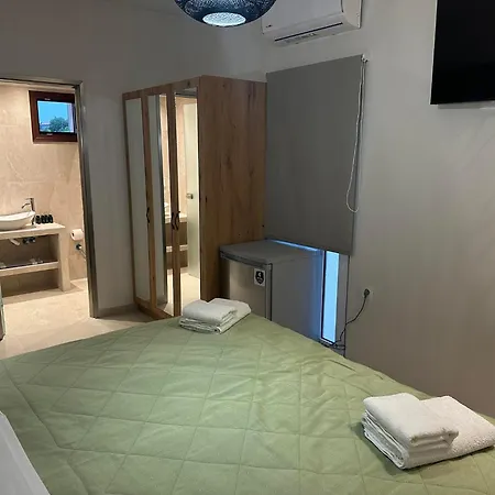 Apartament Sea Side & Studios-renovated *